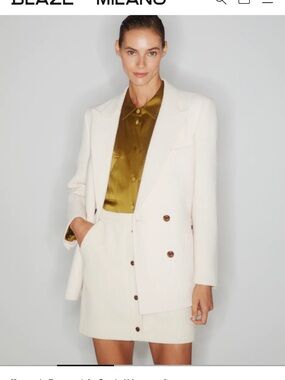 Blaze Milano Missy Everything Cream Blazer. Size II